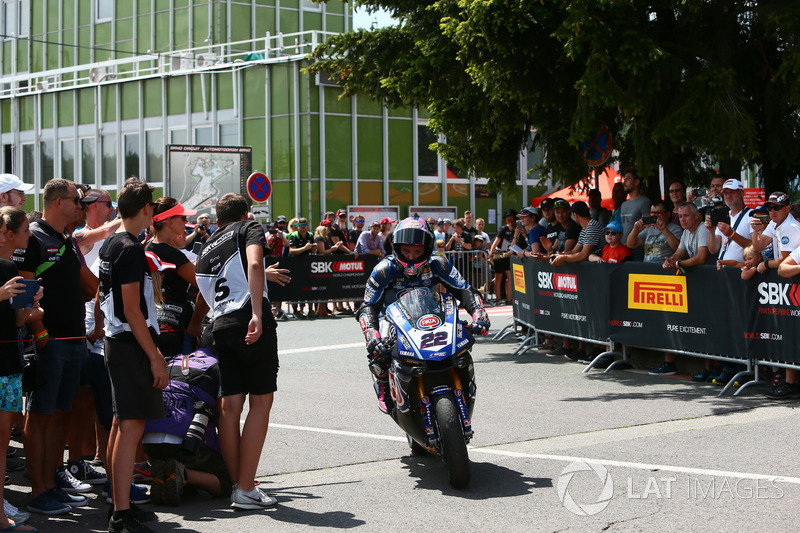 Alex Lowes, Pata Yamaha