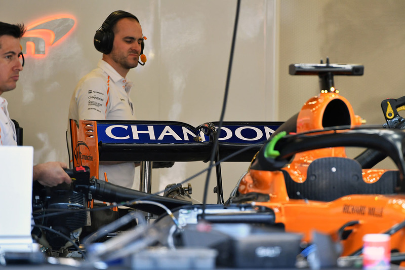 Заднє антикрило McLaren MCL33
