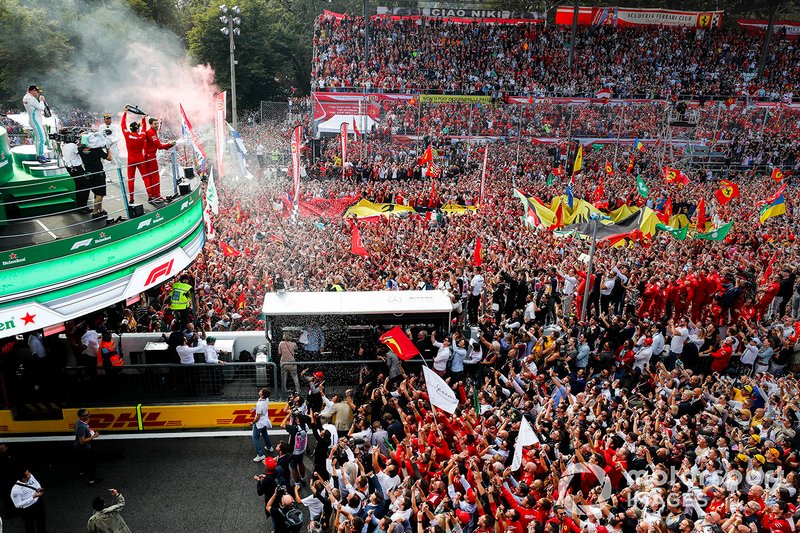 Race winner Charles Leclerc, Ferrari celebrates on the podium with the champagne