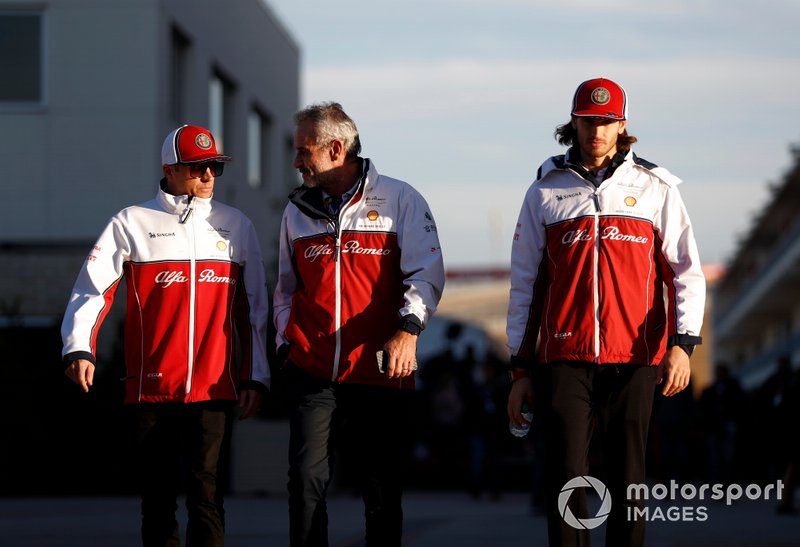 Kimi Raikkonen, Alfa Romeo Racing, Beat Zehnder, Team Manager, Alfa Romeo Racing, and Antonio Giovinazzi, Alfa Romeo Racing