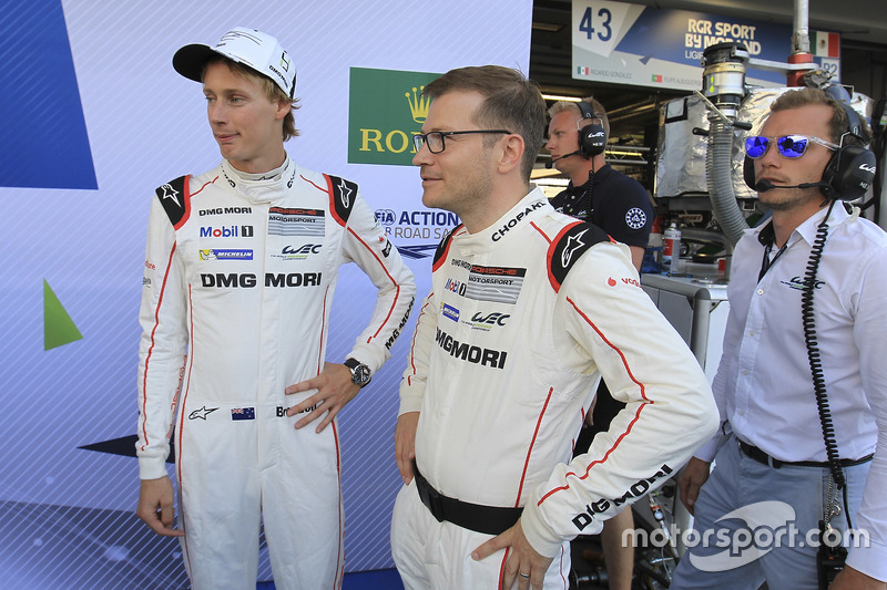 Брендон Хартлі й Андреас Зайдль, керівник Porsche Team