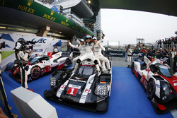 Racewinnaars #1 Porsche Team Porsche 919 Hybrid: Timo Bernhard, Mark Webber, Brendon Hartley
