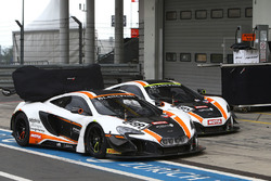 #58 Garage 59 McLaren 650S GT3: Rob Bell, Alvaro Parente