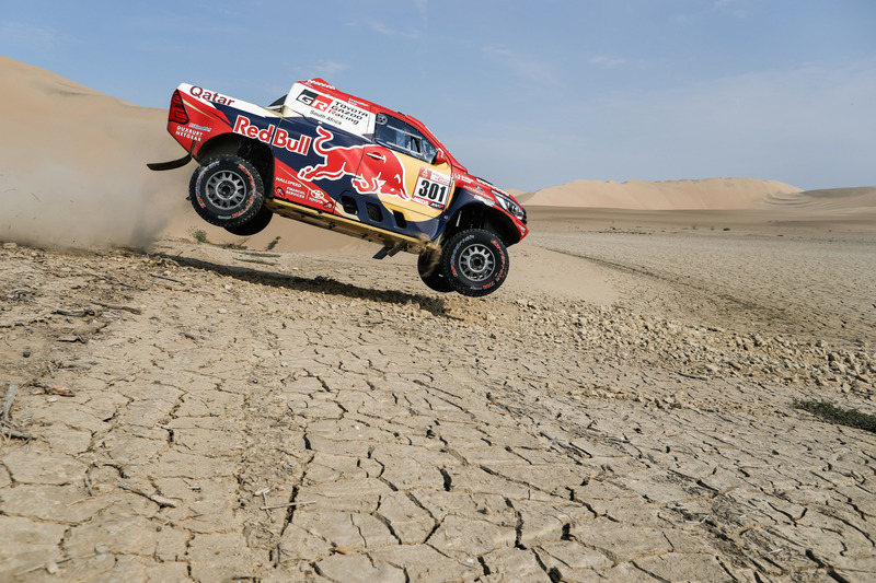 #301 Toyota Gazoo Racing Toyota Hilux: Нассер Аль-Аттія, Маттьйо Бомель