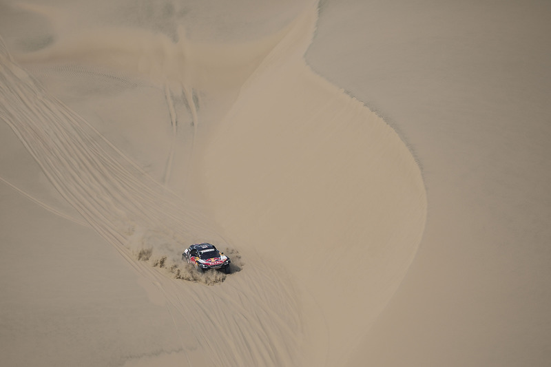 #303 Peugeot Sport Peugeot 3008 DKR: Карлос Сайнс, Лукас Крус
