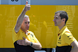 Bob Bell, Renault Sport F1 Team ve Remi Taffin, Head of Renault Sport F1 Pist Operasyonları Şefi