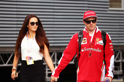 Kimi Räikkönen, Ferrari mit seiner Frau Minttu Virtanen