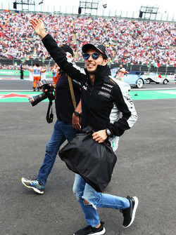 Sergio Perez, Sahara Force India F1, tijdens de rijdersparade