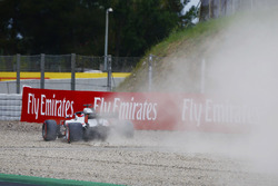 Romain Grosjean, Haas F1 Team VF-18, runs wide