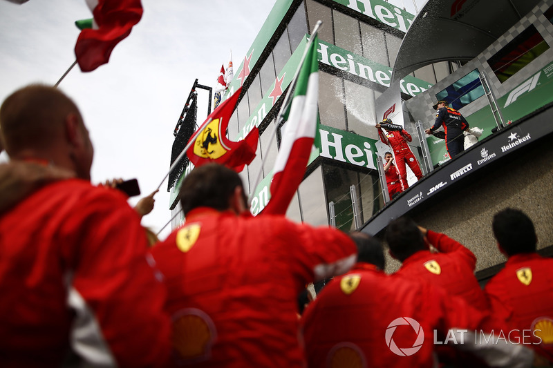 Podyum: Yarış galibi Sebastian Vettel, Ferrari, 3. Max Verstappen, Red Bull Racing