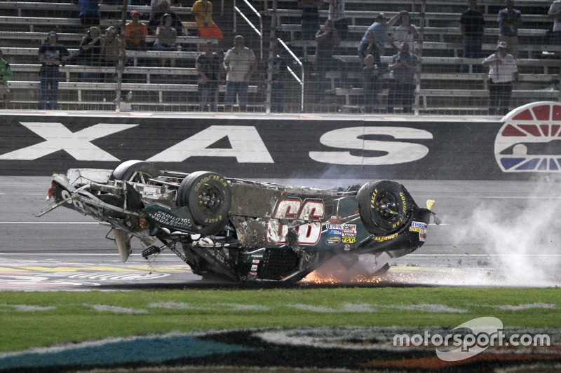 Unfall von Timothy Peters, MDM Motorsports Chevrolet
