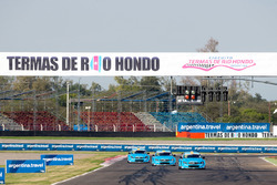Nicky Catsburg, Thed Björk, Nestor Girolami, Polestar Cyan Racing, Volvo S60 Polestar durante le qua