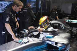 Lewis Hamilton, Mercedes AMG F1, mit Halo