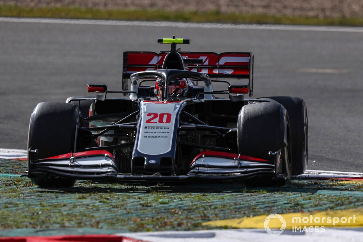 P15 Kevin Magnussen, Haas VF-20