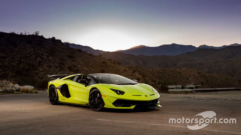 2020 Lamborghini Aventador SVJ Roadster