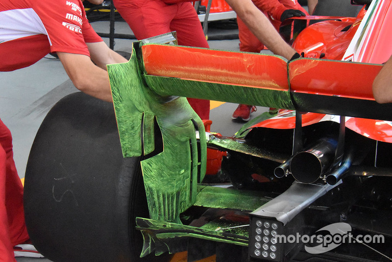 Der neue Ferrari-Heckflügel mit Flo-Viz-Farbe