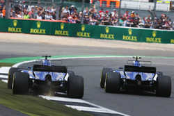 Pascal Wehrlein, Sauber C36, Marcus Ericsson, Sauber C36