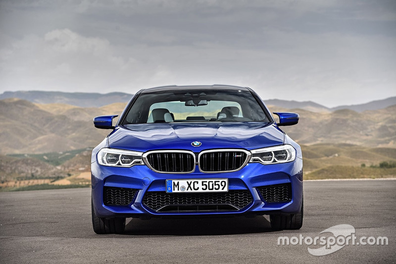 Новий BMW M5