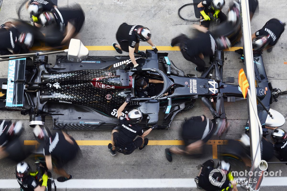 Lewis Hamilton, Mercedes F1 W11, makes a pit stop