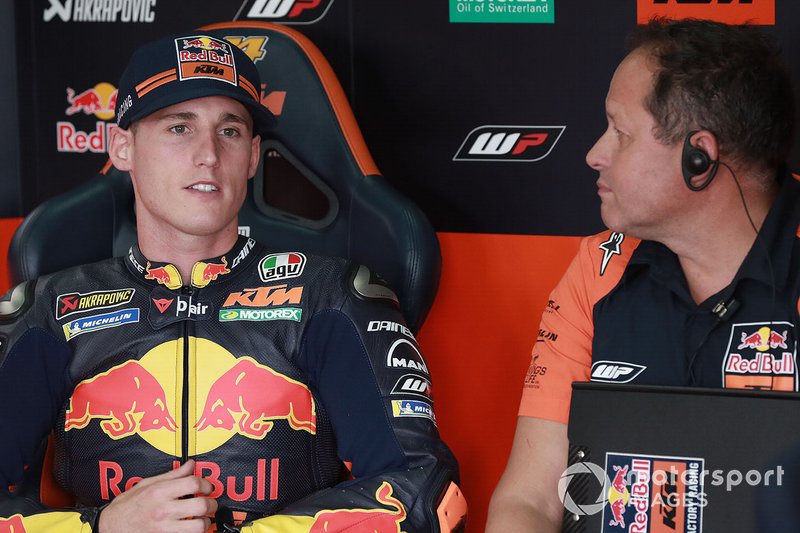 Pol Espargaro, Red Bull KTM Factory Racing, mit Paul Trevathan