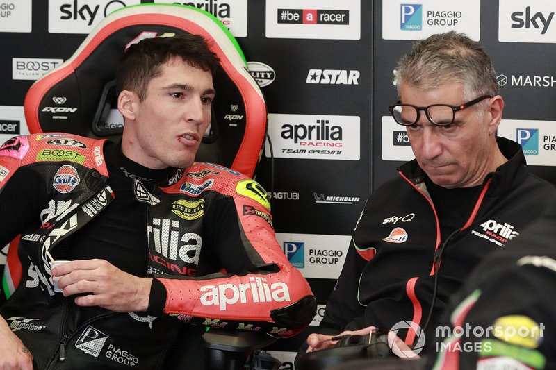 Aleix Espargaro, Aprilia Racing Team Gresini, mit Antonio Jimenez