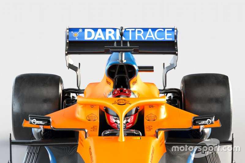 McLaren MCL35, dettaglio della bocca dei radiatori in alto