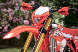 Gamma BETA Enduro RR 2017, test con Manuel Lucchese