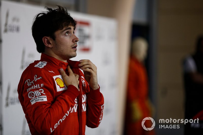 Charles Leclerc, Ferrari, troisième, dans le Parc Fermé