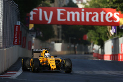 Kevin Magnussen, Renault Sport F1 Team RS16