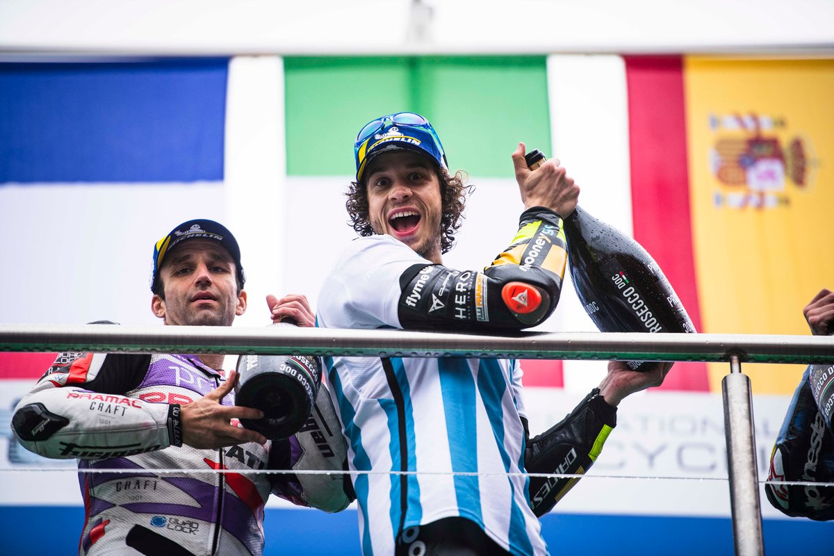 Podio: ganador Marco Bezzecchi, VR46 Racing Team