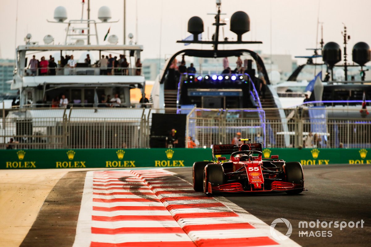Carlos Sainz Jr., Ferrari SF21