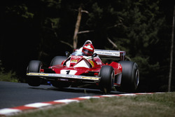 Niki Lauda, Ferrari 312T2, Pflanzgarten virajı sonrası