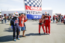 Fans of Max Verstappen, Red Bull, Sebastian Vettel, Ferrari taraftarı