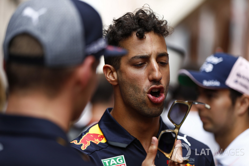 Daniel Ricciardo, Red Bull Racing, Sergio Perez, Force India