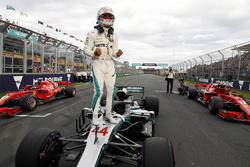 Обладатель поула Льюис Хэмилтон, Mercedes AMG F1 W09