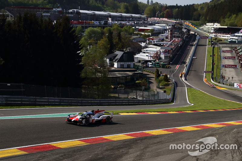 №8 Toyota Gazoo Racing Toyota TS050 Hybrid: Себастьен Буэми, Казуки Накаджима, Фернандо Алонсо