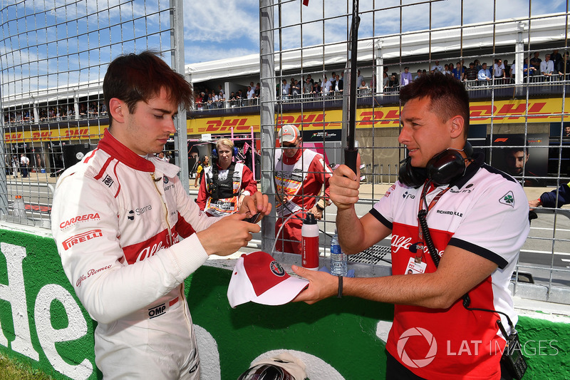 Charles Leclerc, Sauber, in griglia