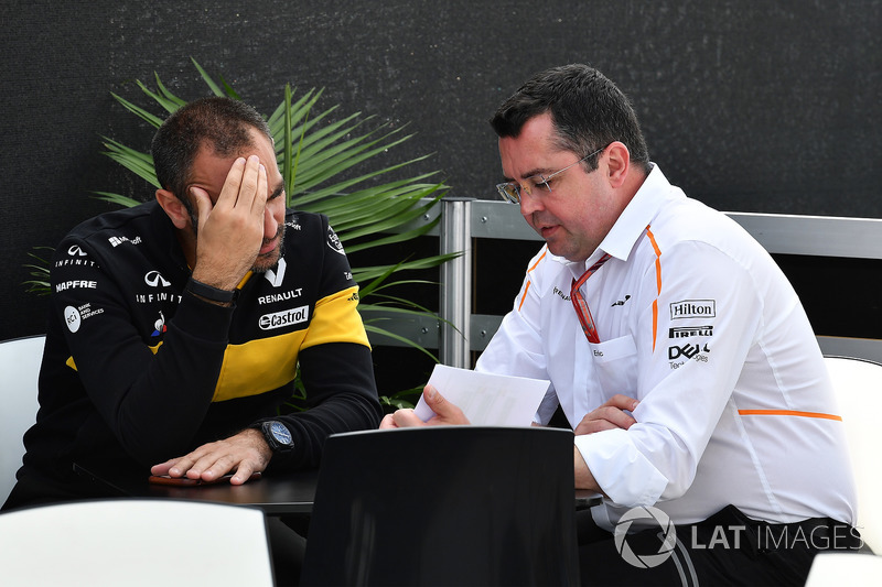 Cyril Abiteboul, Renault Sport F1 Managing Director, Eric Boullier, McLaren Racing Director