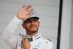 Lewis Hamilton, Mercedes AMG F1 viert zijn pole-position