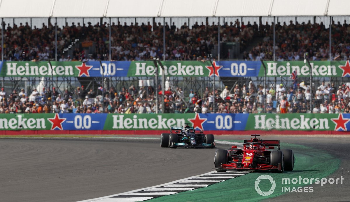 Charles Leclerc, Ferrari SF21, Lewis Hamilton, Mercedes W12