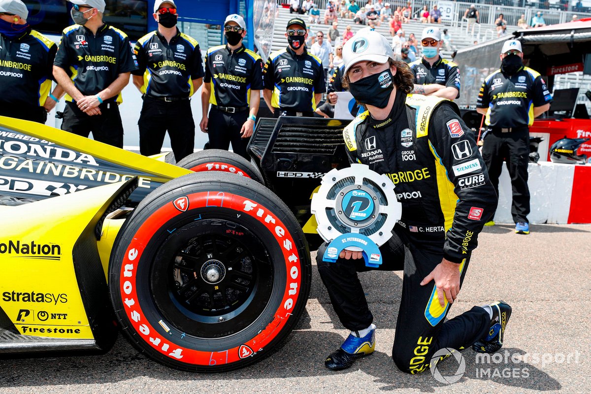 Pole award winner Colton Herta, Andretti Autosport Honda