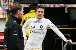 Jolyon Palmer, Renault Sport F1 Team met Alan Permane, Renault Sport F1 Team Trackside Operations Di
