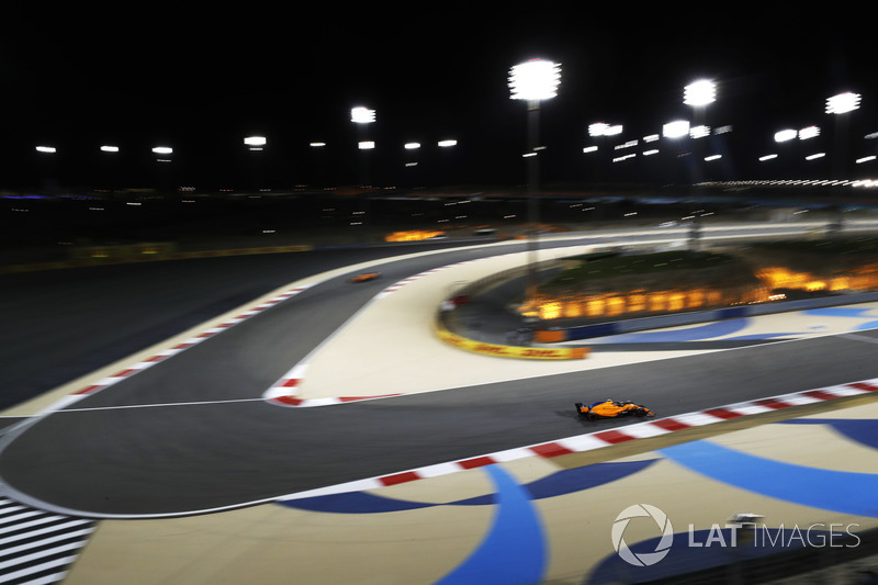 Stoffel Vandoorne, McLaren MCL33 Renault