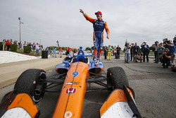Ganador de carrera Scott Dixon, Chip Ganassi Racing Honda
