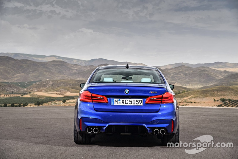 Новий BMW M5