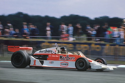 James Hunt, McLaren M26-Ford