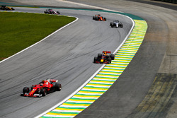 Kimi Raikkonen, Ferrari SF70H, Max Verstappen, Red Bull Racing RB13, Felipe Massa, Williams FW40, Fe