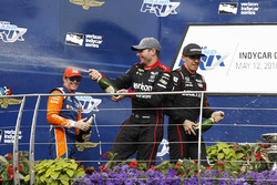 Podium: 1. Will Power, Team Penske Chevrolet; 2. Scott Dixon, Chip Ganassi Racing Honda; 3. Robert Wickens, Schmidt Peterson Motorsports Honda