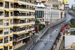 Safety-Car-Start: Daniel Ricciardo, Red Bull Racing RB12, führt