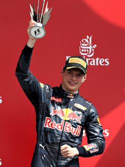 Max Verstappen, Red Bull Racing RB12 feiert auf dem Podium